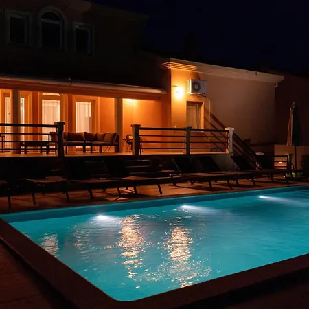 In Mit Privatem Pool *